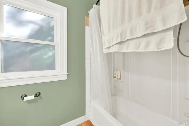 $455,000 | 211 Triplett Drive, Cloverdale, CA 95425