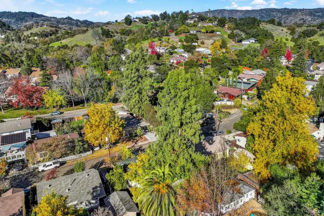 $455,000 | 211 Triplett Drive, Cloverdale, CA 95425