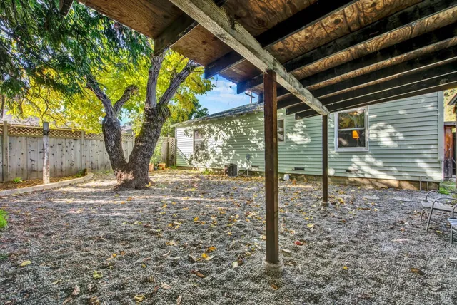 $455,000 | 211 Triplett Drive, Cloverdale, CA 95425