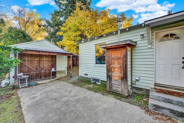 $455,000 | 211 Triplett Drive, Cloverdale, CA 95425