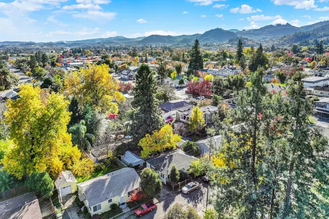 $455,000 | 211 Triplett Drive, Cloverdale, CA 95425