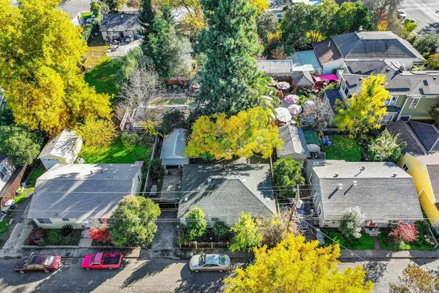 $455,000 | 211 Triplett Drive, Cloverdale, CA 95425