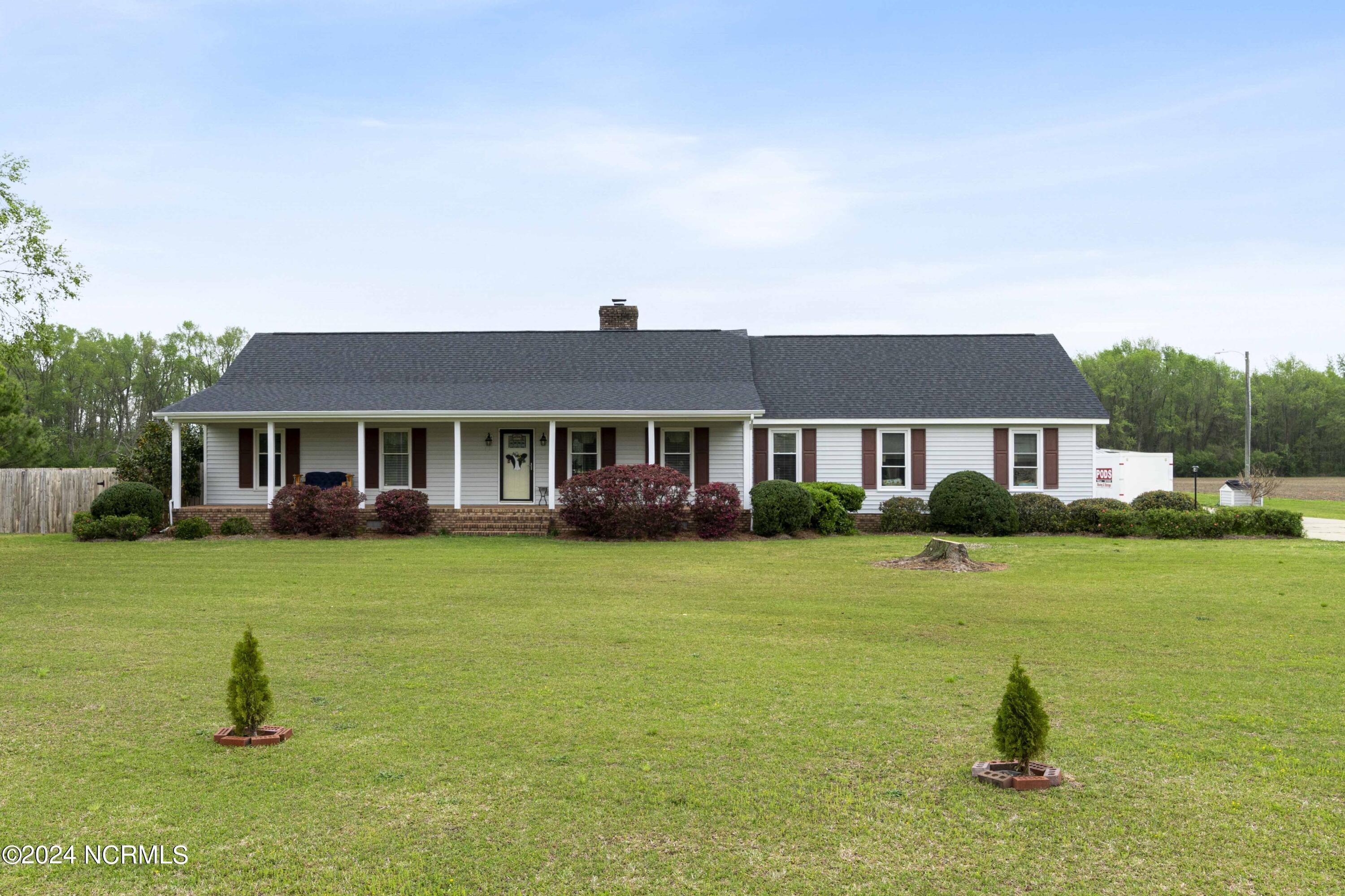 1507 Faro Road Stantonsburg, NC 27883 - Photo 1 of 42 Main View