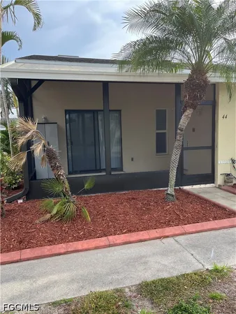 $1,300 | 5111 Southwest Courtyards Court, Unit 44, Cape Coral, FL 33914