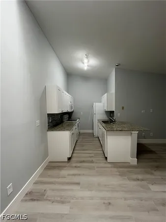 $1,300 | 5111 Southwest Courtyards Court, Unit 44, Cape Coral, FL 33914