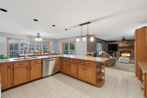 $3,200 | 1000 Brooke Lane, Schererville, IN 46375