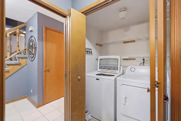 $3,200 | 1000 Brooke Lane, Schererville, IN 46375