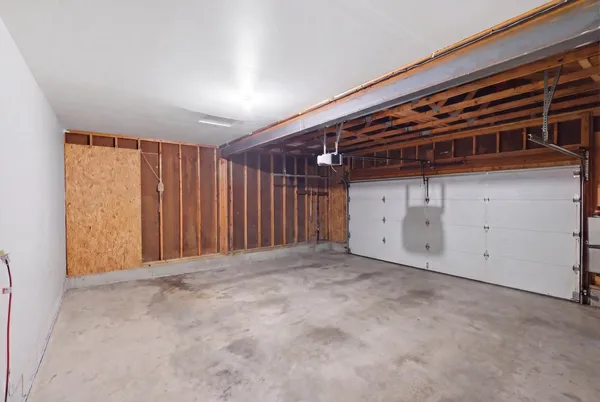 $3,200 | 1000 Brooke Lane, Schererville, IN 46375