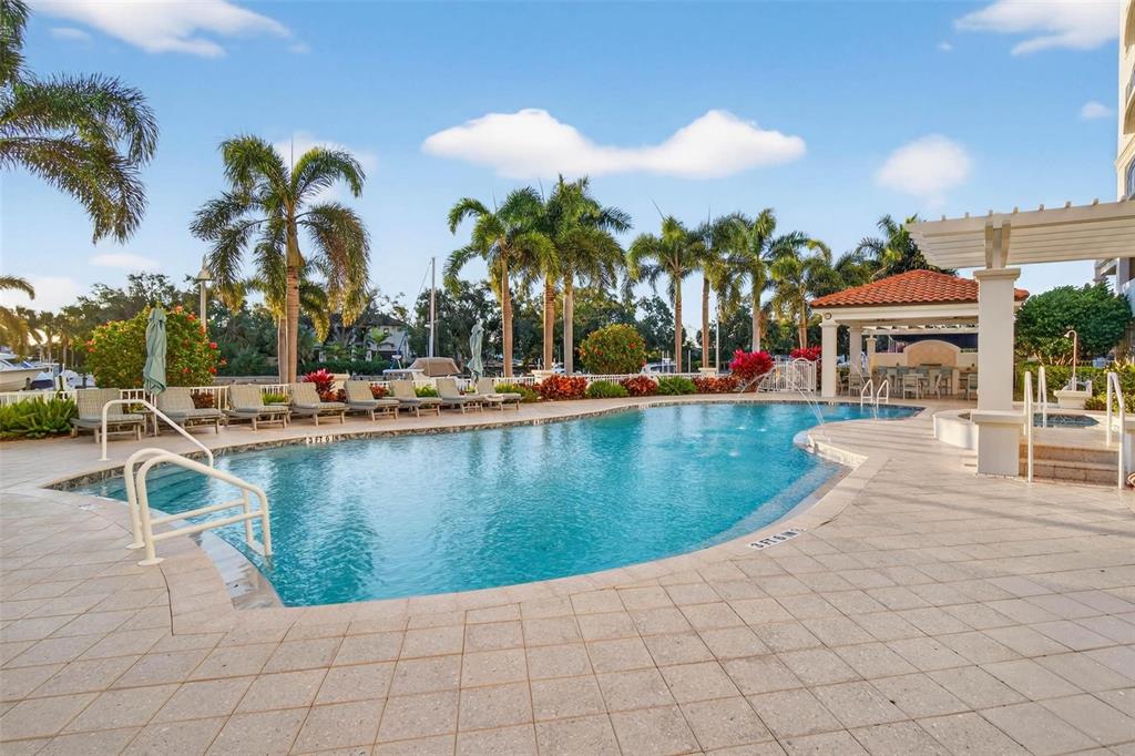1325 Snell Isle Boulevard Northeast, Unit 302 St. Petersburg, FL 33704 - Photo 43 of 62