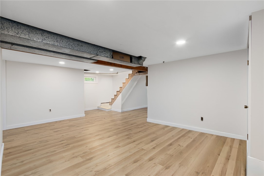 58 Springer Avenue Tiverton, RI 02878 - Photo 21 of 32