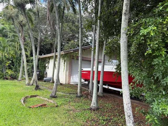 a view of outdoor space