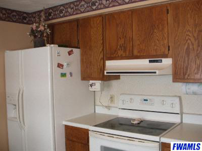 627 East Jefferson Street Warren, IN 46792 - Photo 3 of 8