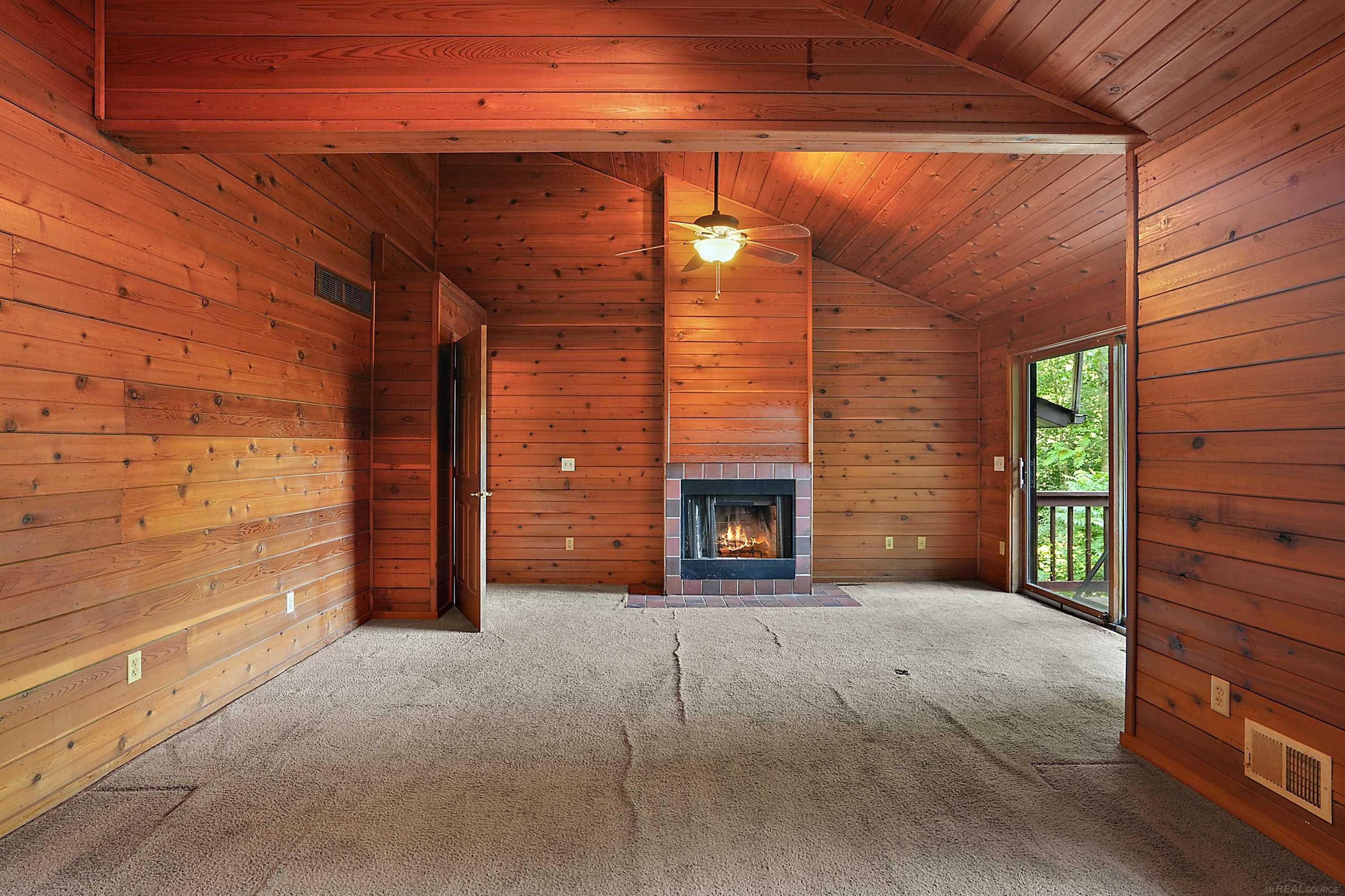 11535 Longden Pinckney, MI 48169 - Photo 16 of 75 50214482-ba4f623f-3305-4dc3-a273-477a2db48c4d.JPG