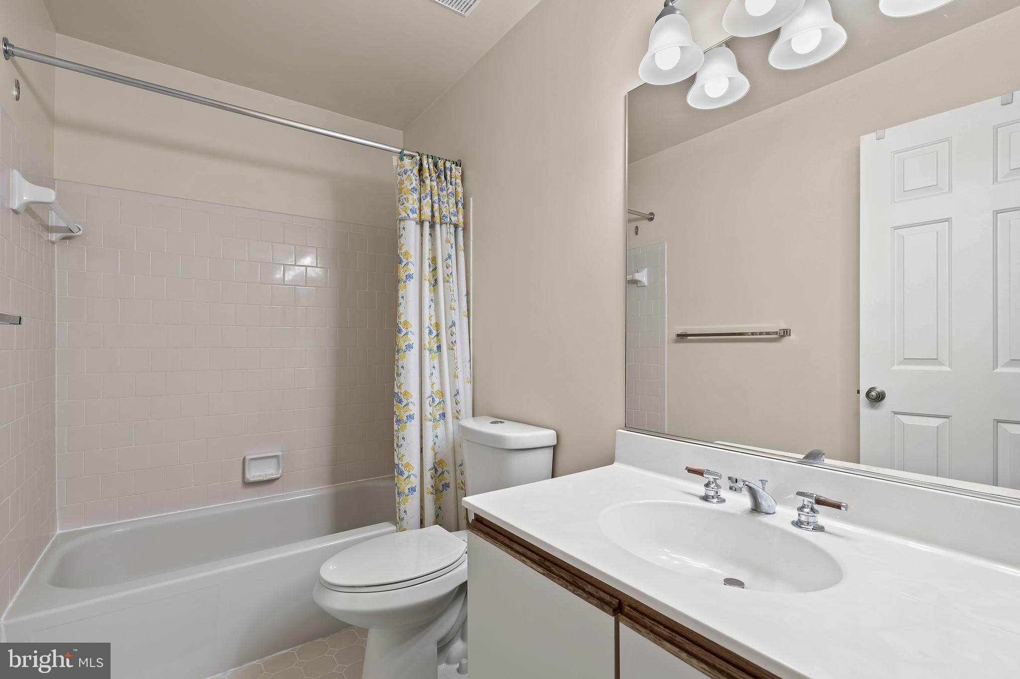 92 Far Corners Loop Sparks Glencoe, MD 21152 - Photo 31 of 49 Upper Level Bath