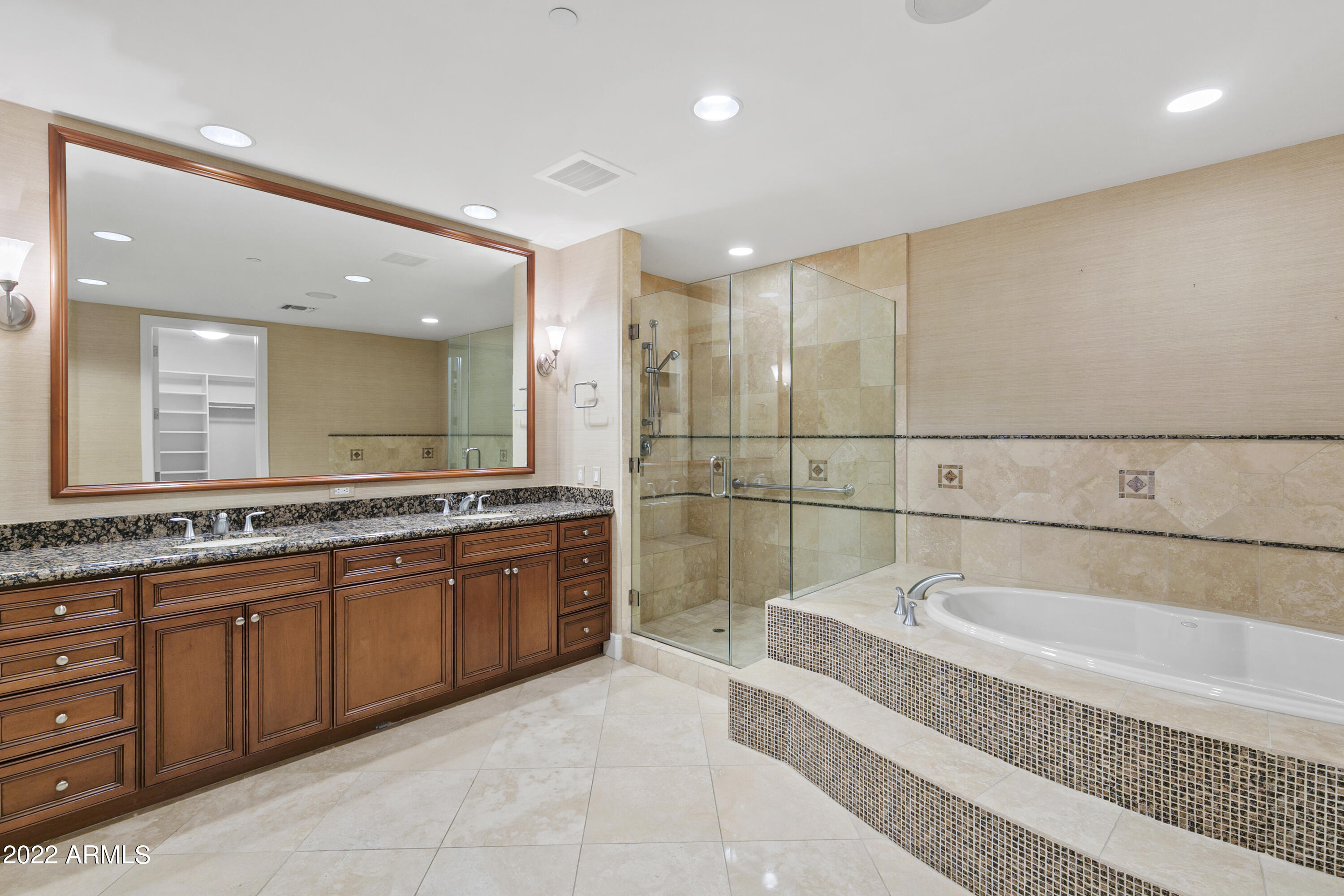 2211 East Camelback Road, Unit 402 Phoenix, AZ 85016 - Photo 15 of 27 Master Bath