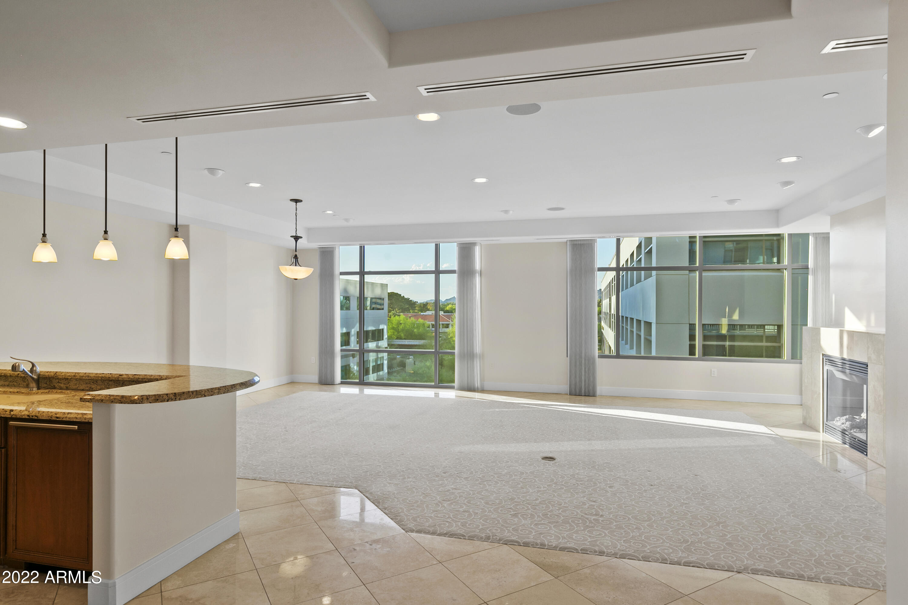 2211 East Camelback Road, Unit 402 Phoenix, AZ 85016 - Photo 2 of 27 Dining and Great Room
