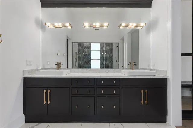 $1,995,000 | 6949 Watson's Country Lane, Parkville, MO 64152