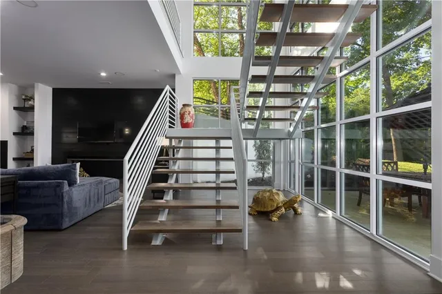 $1,995,000 | 6949 Watson's Country Lane, Parkville, MO 64152