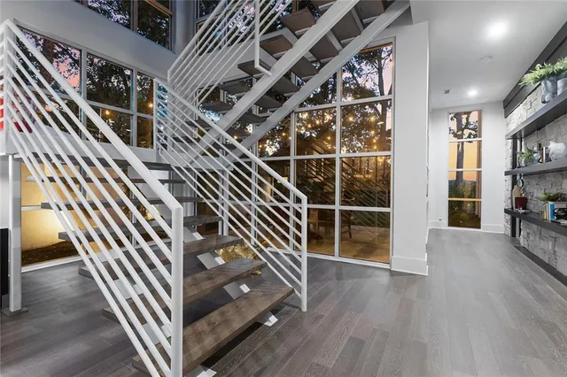 $1,995,000 | 6949 Watson's Country Lane, Parkville, MO 64152