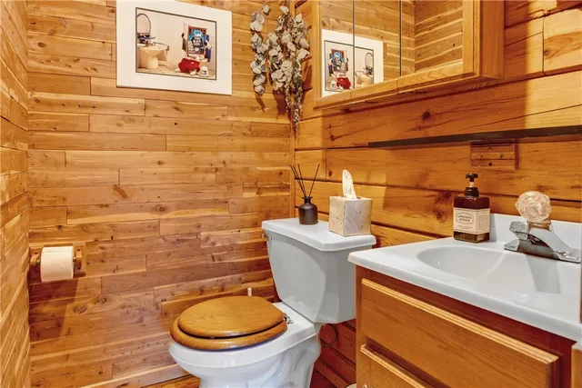 $699,000 | 102 Trails End, Jefferson, NY 12167