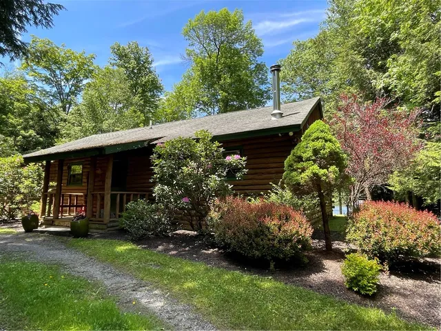$699,000 | 102 Trails End, Jefferson, NY 12167