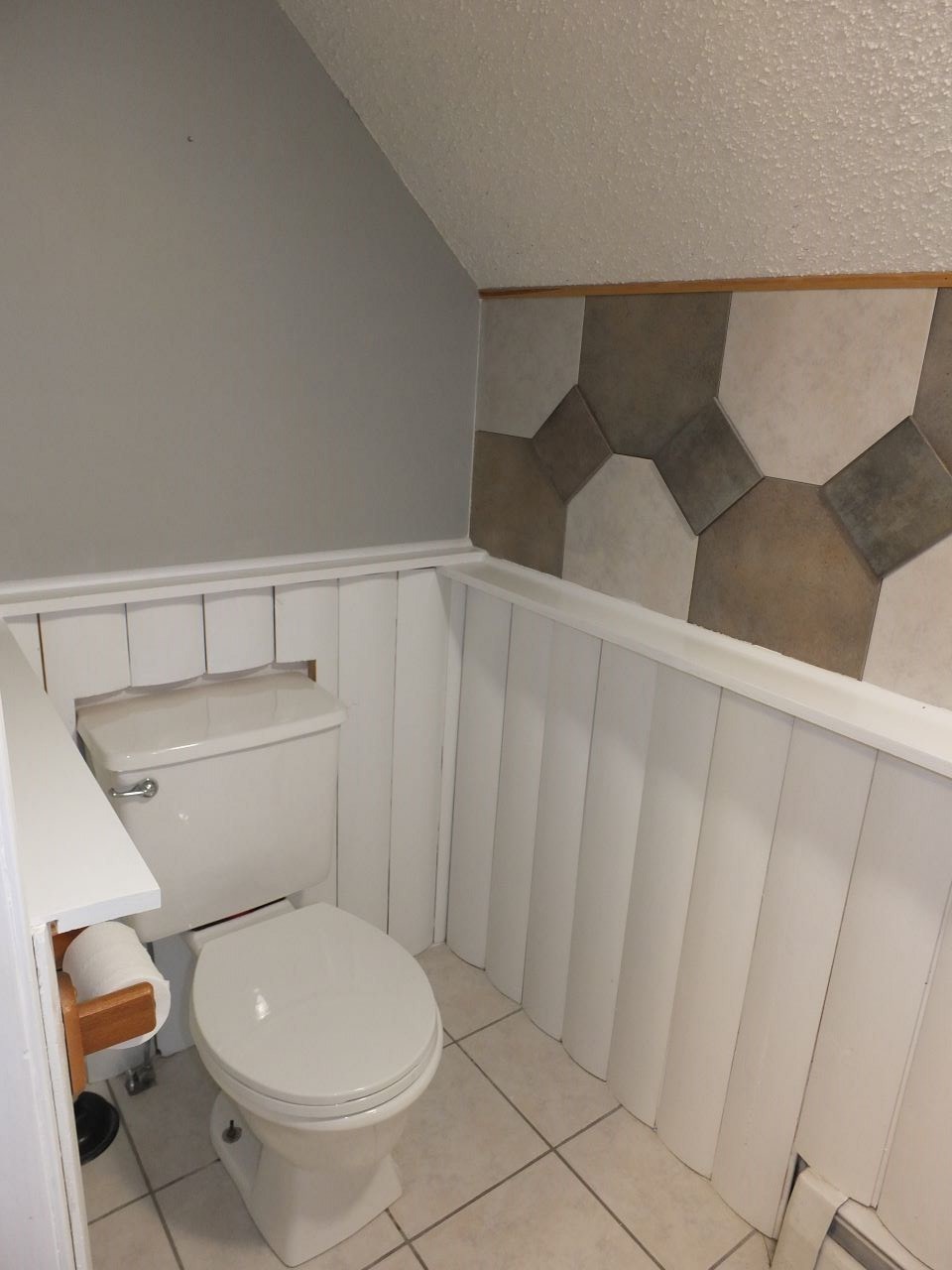 10584 Wildwood Road Interlochen, MI 49643 - Photo 25 of 35 1882187-24.JPG