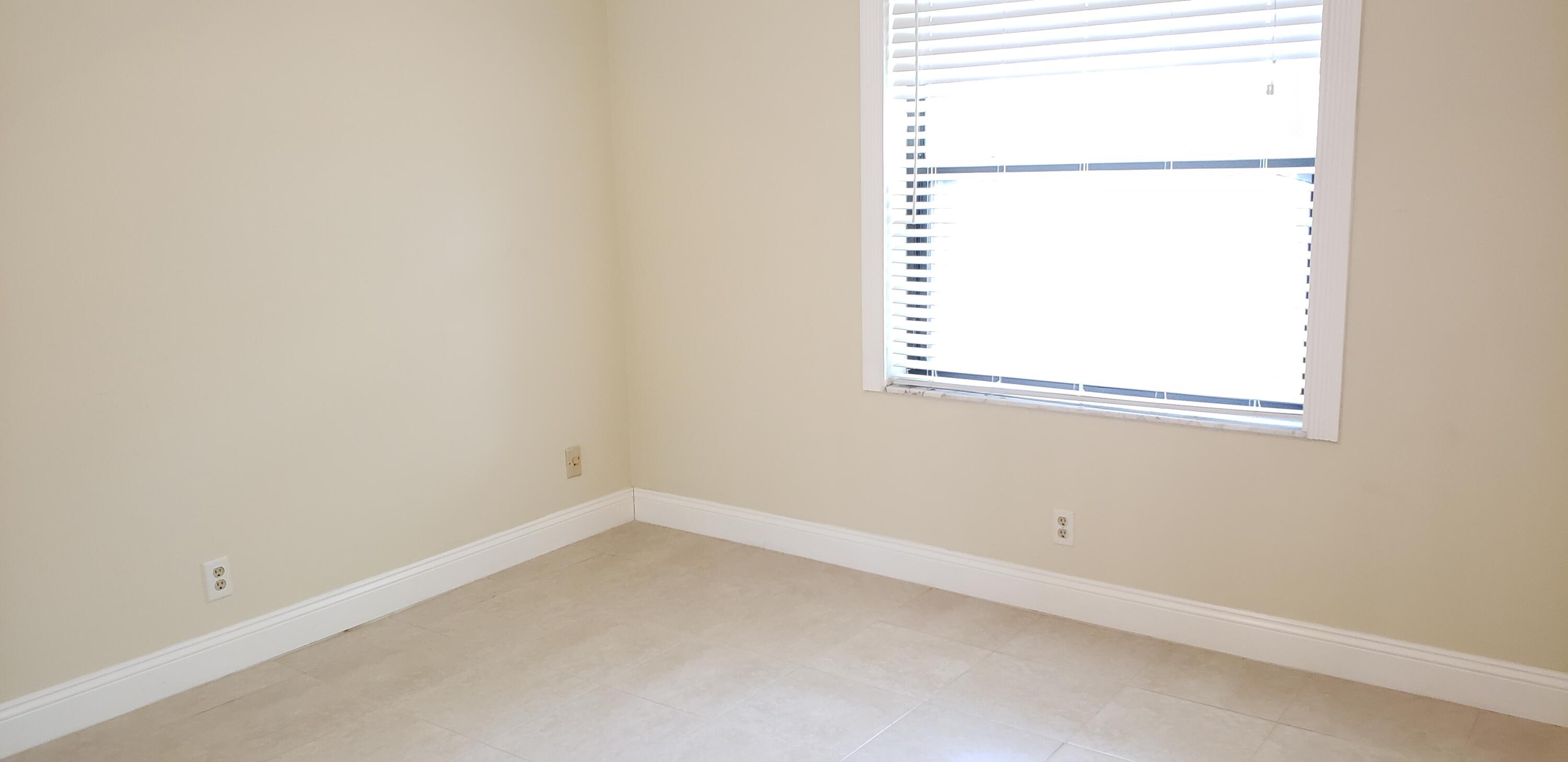 1001 Sabal Ridge Circle, Unit D Palm Beach Gardens, FL 33418 - Photo 22 of 40 2nd bedroom