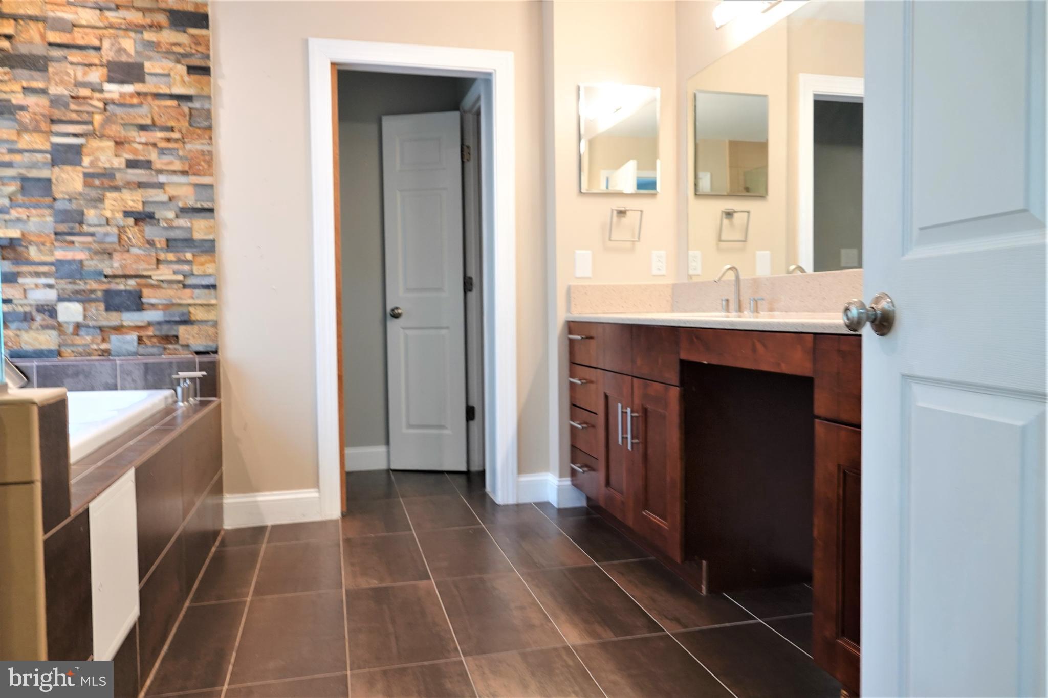 114 Treehaven Street Gaithersburg, MD 20878 - Photo 18 of 61