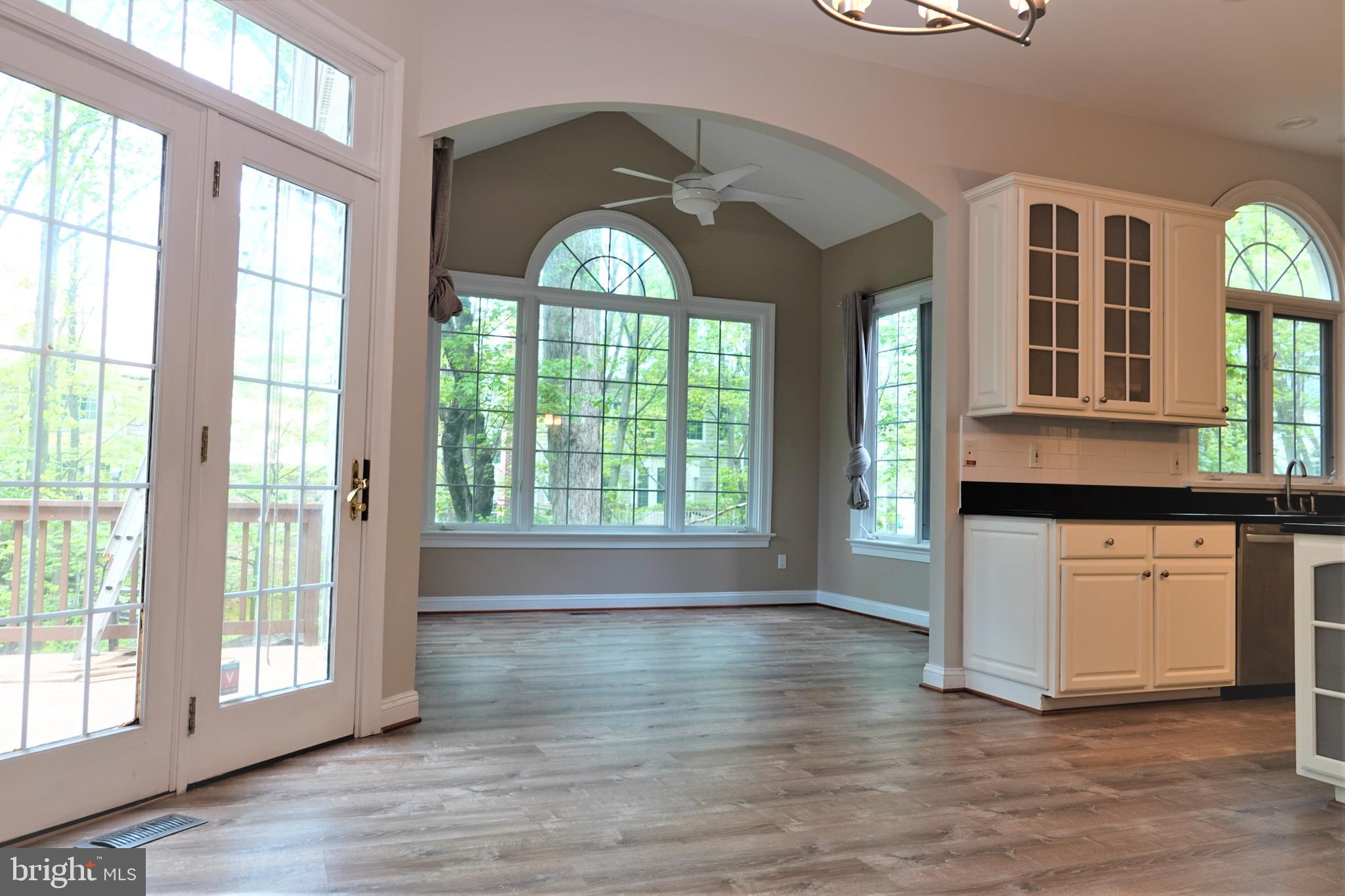 114 Treehaven Street Gaithersburg, MD 20878 - Photo 5 of 61