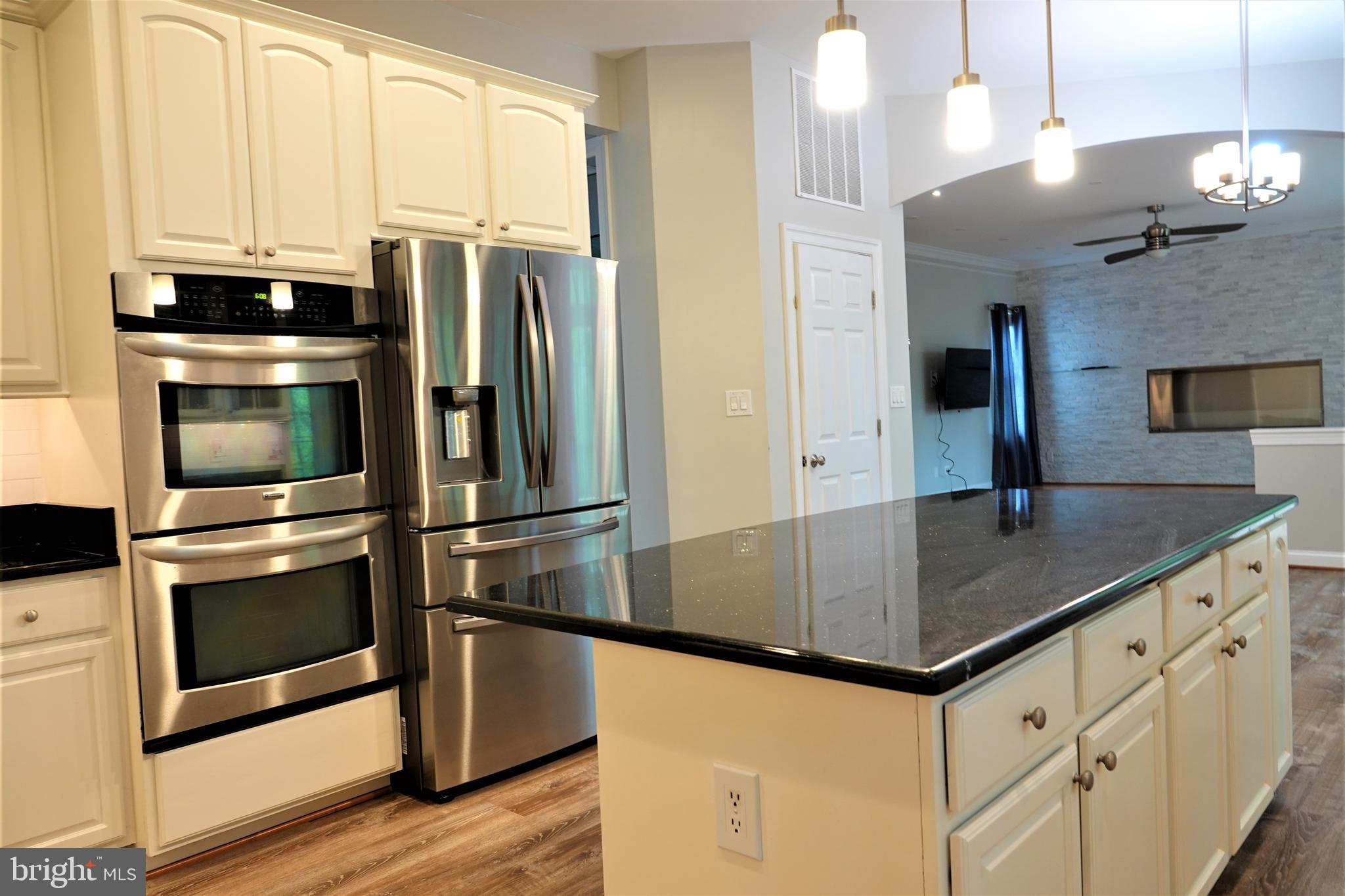 114 Treehaven Street Gaithersburg, MD 20878 - Photo 6 of 61