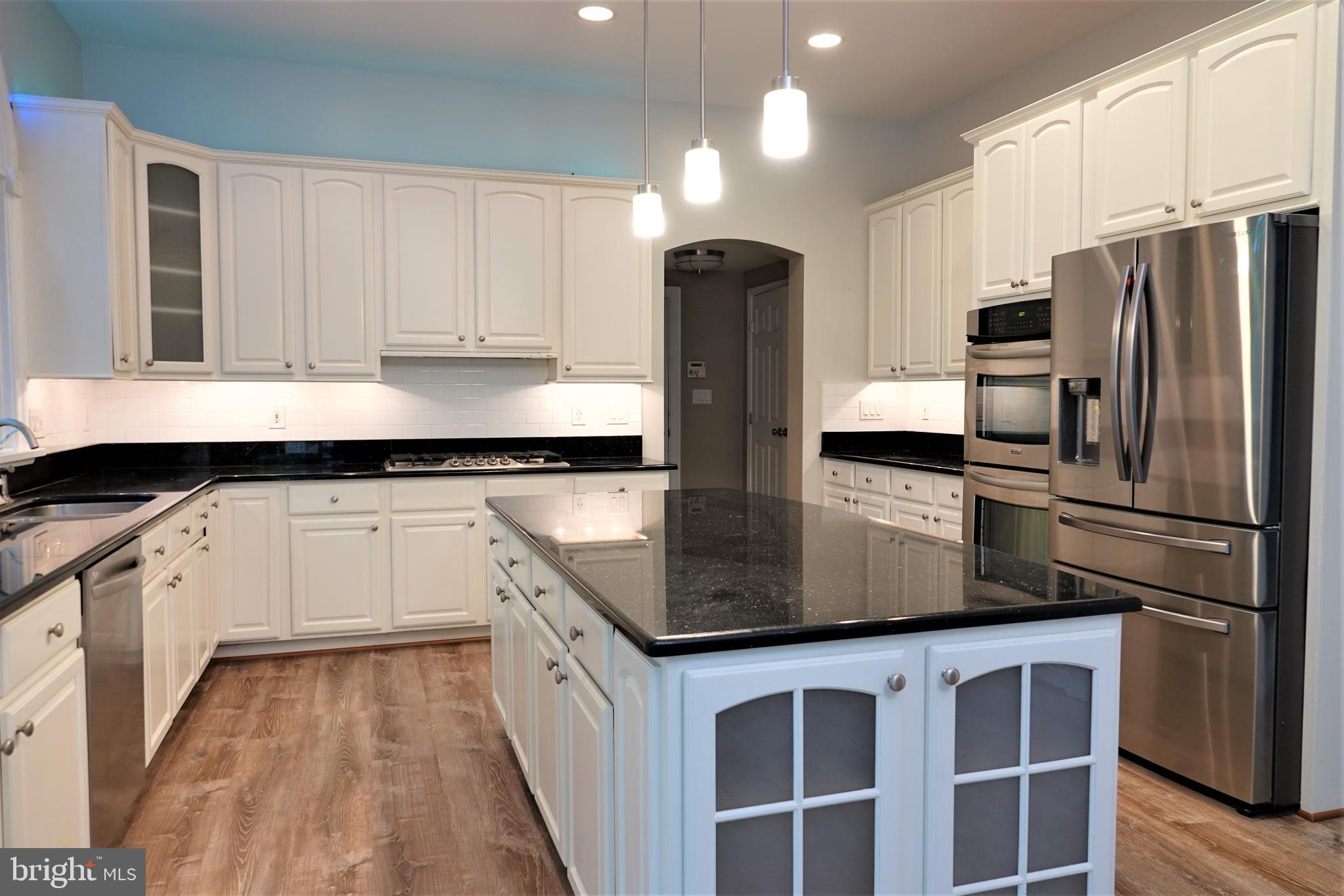 114 Treehaven Street Gaithersburg, MD 20878 - Photo 7 of 61