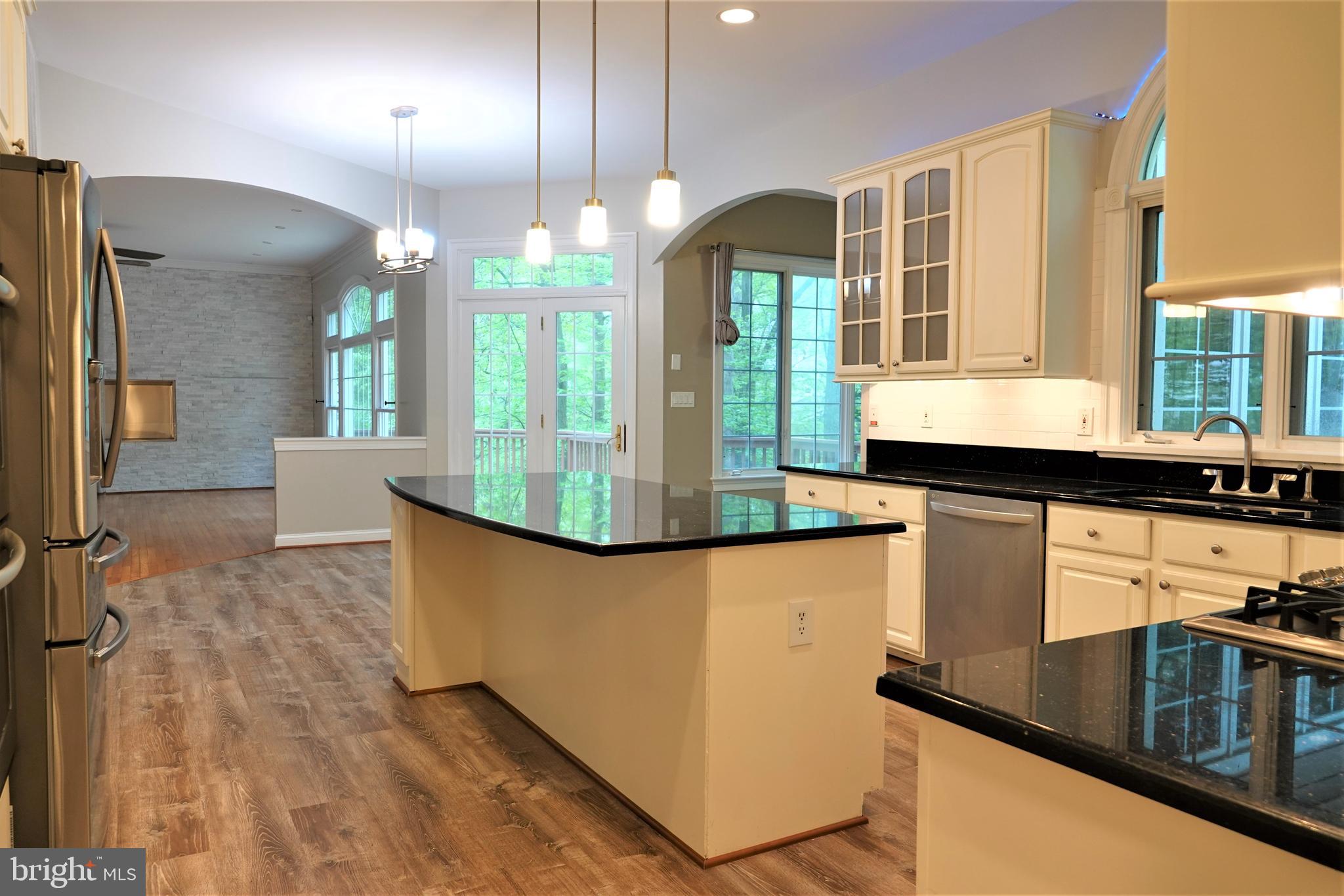 114 Treehaven Street Gaithersburg, MD 20878 - Photo 9 of 61