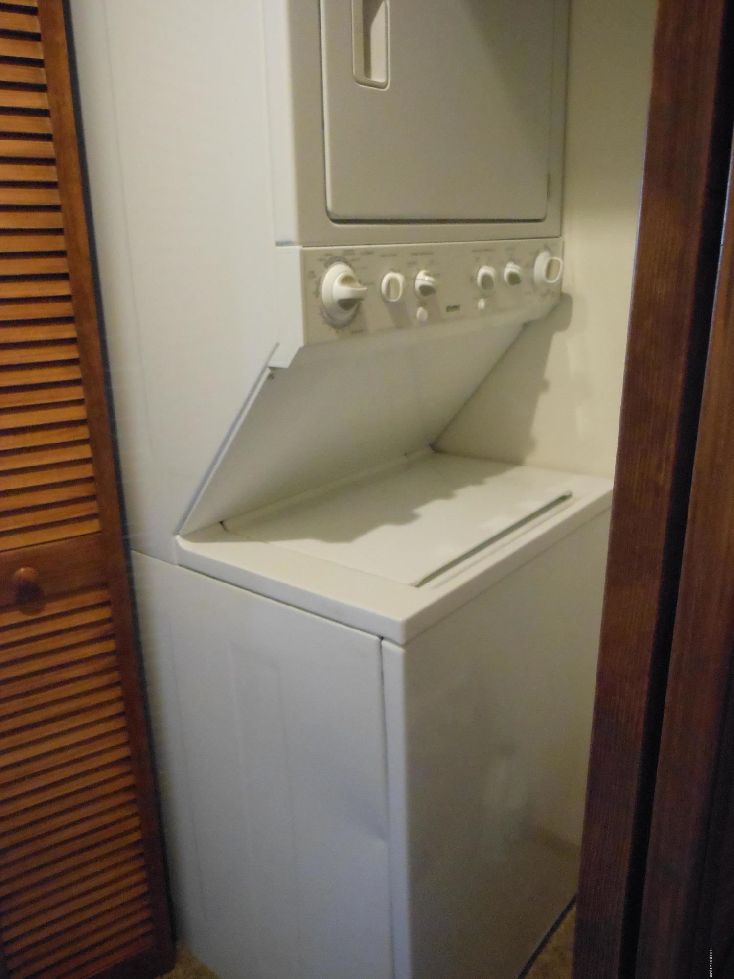 83 County Road, Unit 415 Fraser, CO 80442 - Photo 19 of 21 Washer/dryer
