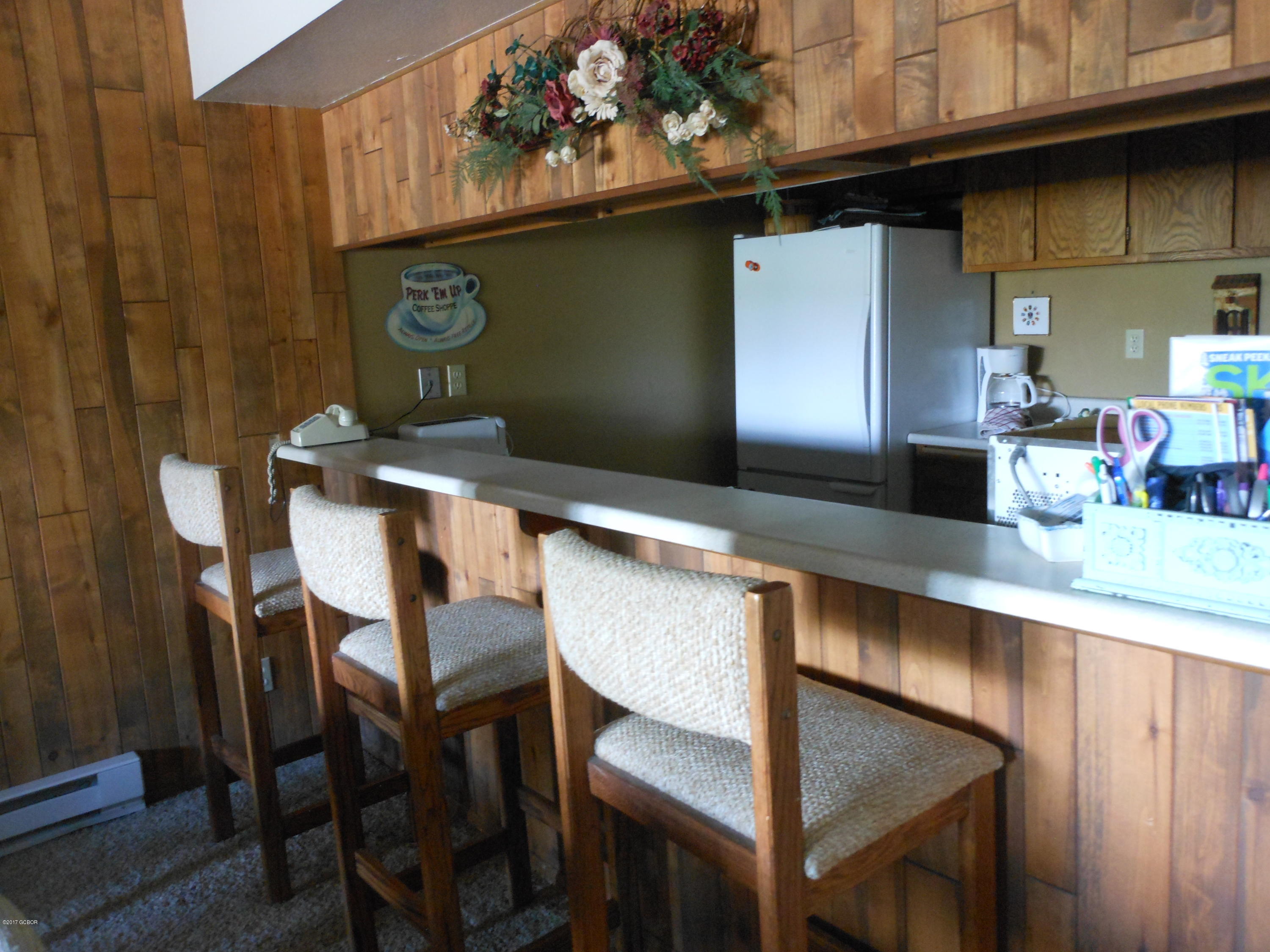83 County Road, Unit 415 Fraser, CO 80442 - Photo 8 of 21 Counter seating