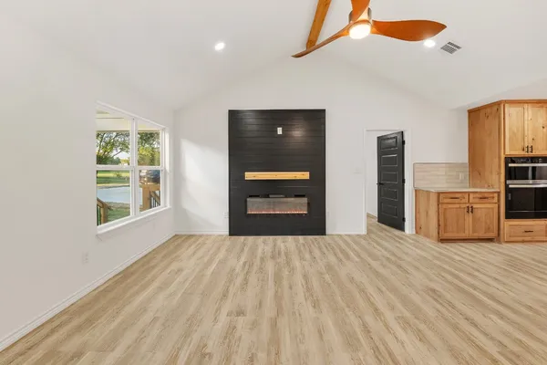 $389,000 | 90 Cool Crest, Point Blank, TX 77364