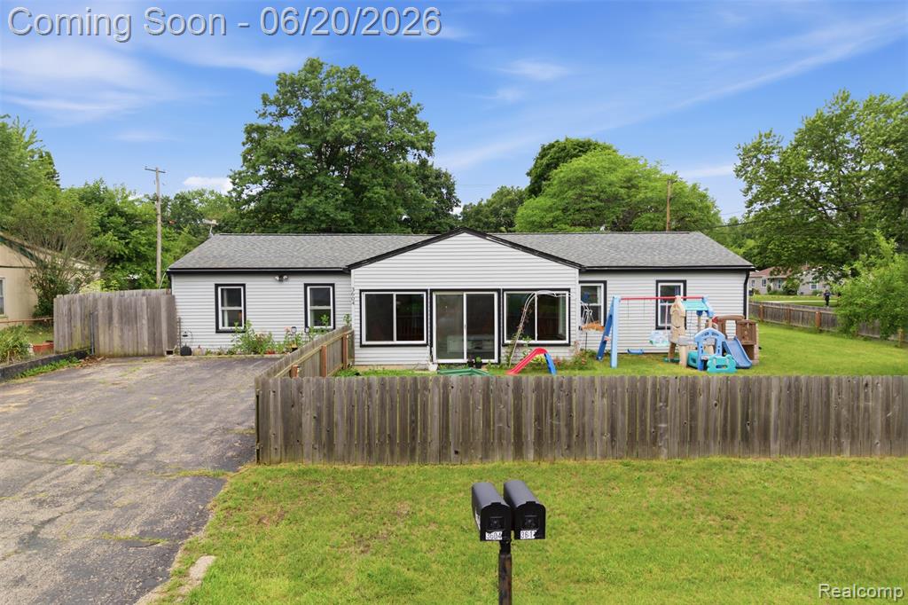 3604 Minton Road Lake Orion, MI 48359 - Photo 44 of 54