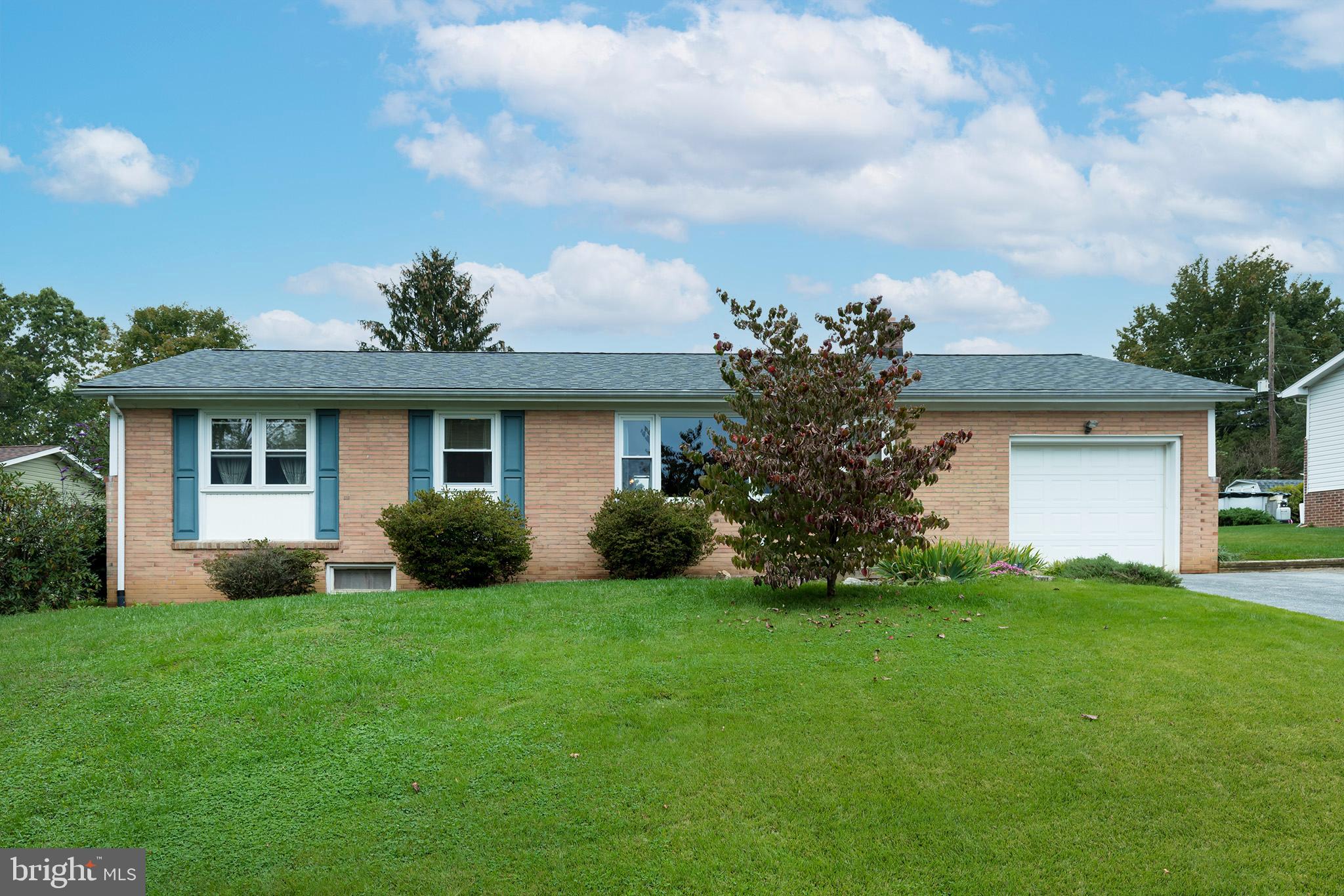 1665 Valley Forge Road Lancaster, PA 17603 - Photo 1 of 23 Front view