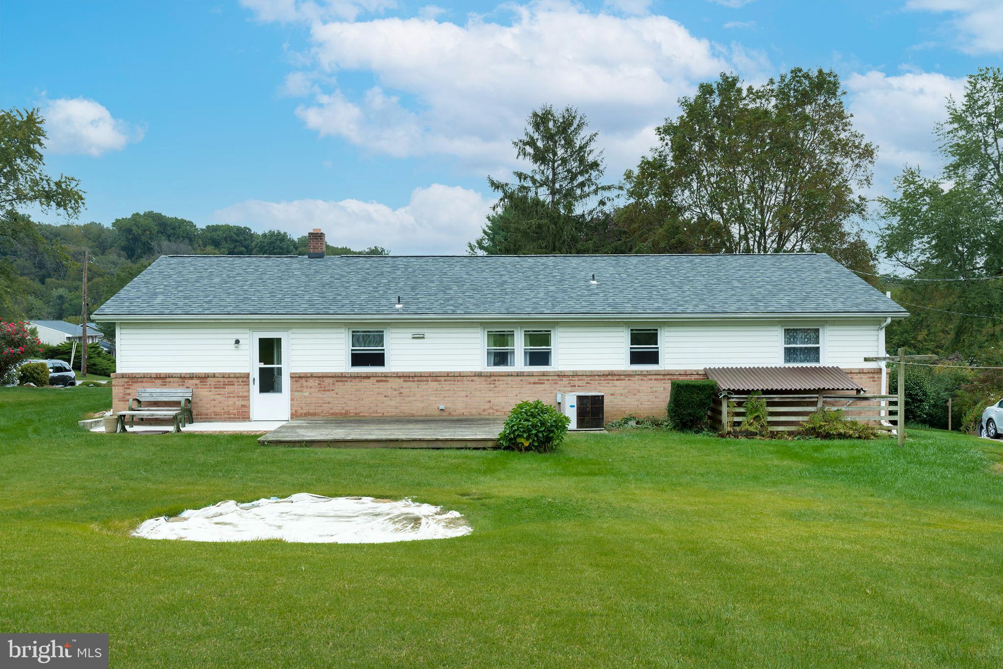 1665 Valley Forge Road Lancaster, PA 17603 - Photo 18 of 23 Back view