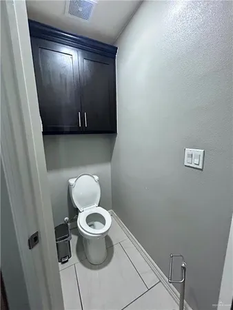 a bathroom with a toilet