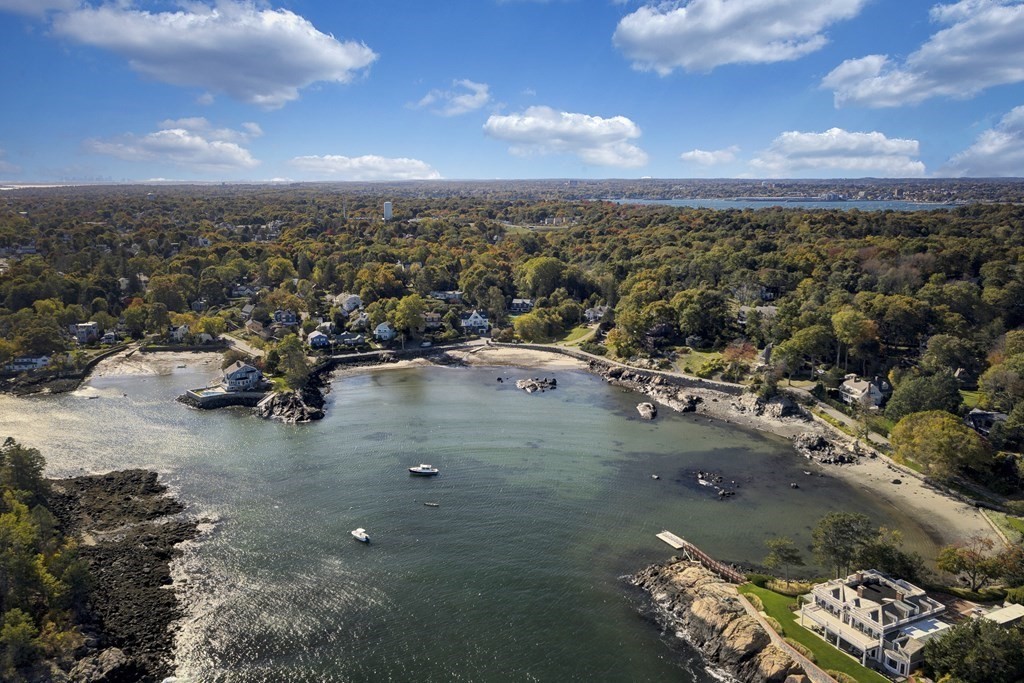 18 Crowninshield Road Marblehead, MA 01945 - Photo 6 of 31