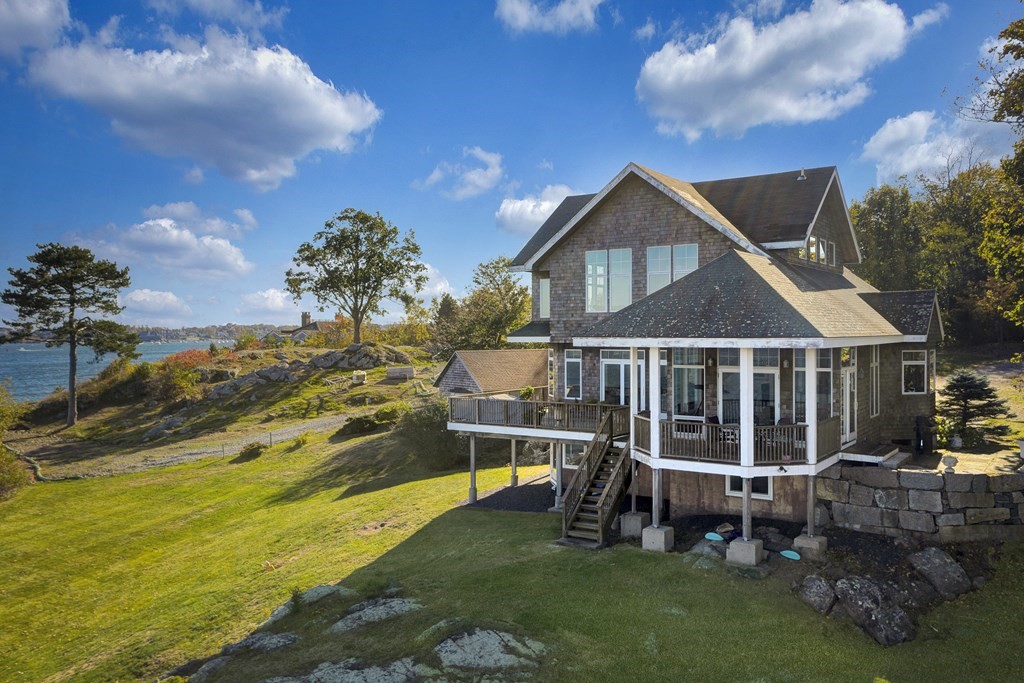 18 Crowninshield Road Marblehead, MA 01945 - Photo 8 of 31