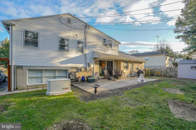 $579,900 | 245 Barclay Circle, Cheltenham, PA 19012