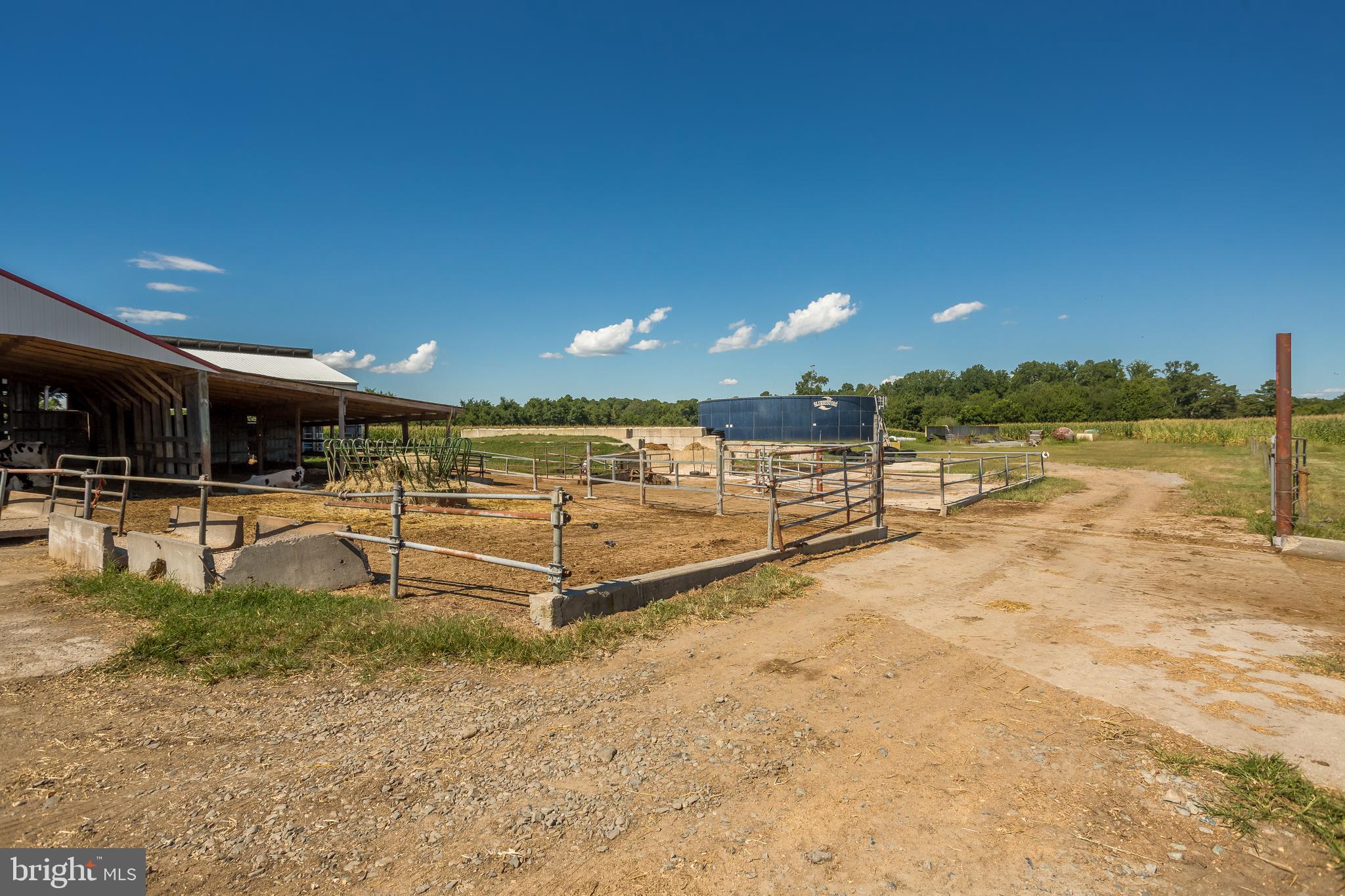 10380 Chapel Road Easton, MD 21601 - Photo 66 of 95 a view of a swimming pool with an outdoor seating