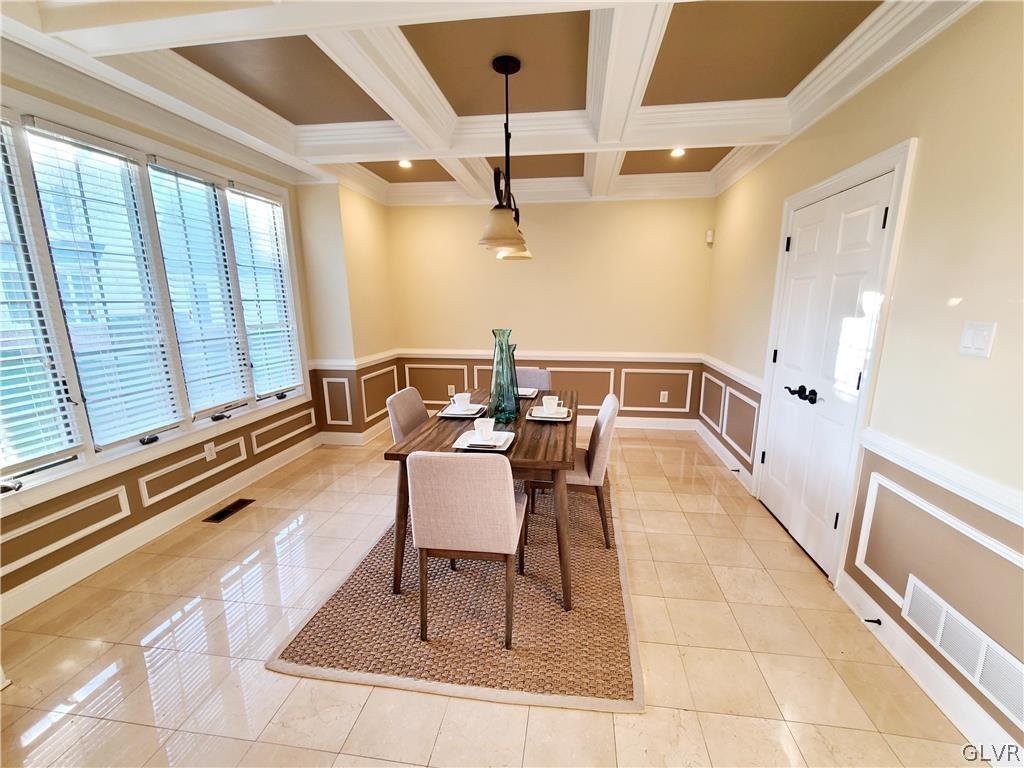 708 Dorset Road Allentown, PA 18104 - Photo 11 of 32 Gallery Image 11