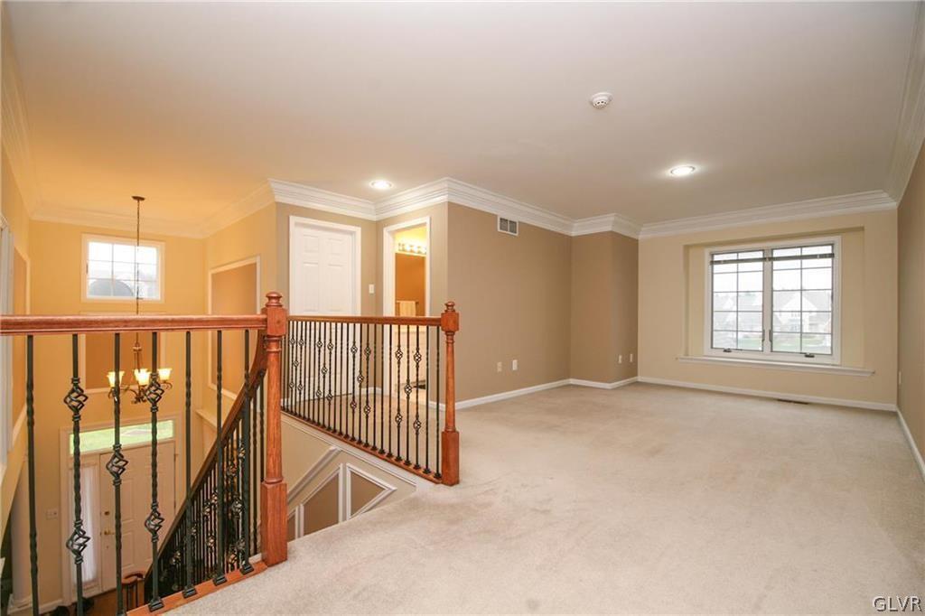 708 Dorset Road Allentown, PA 18104 - Photo 19 of 32 Gallery Image 19