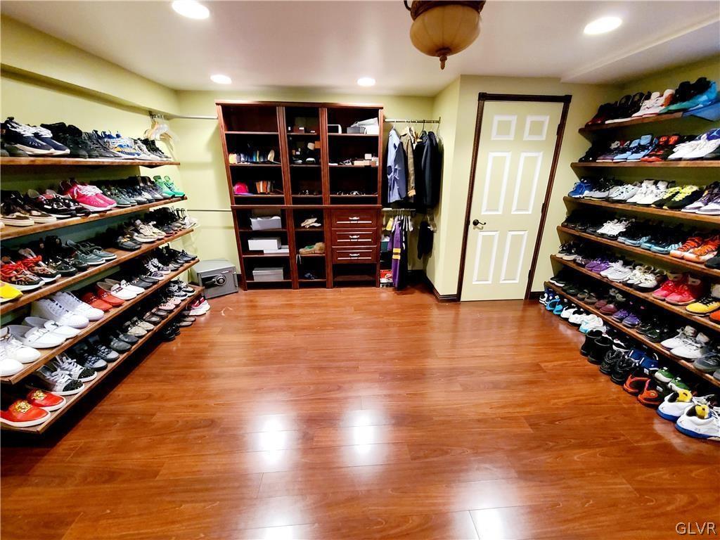 708 Dorset Road Allentown, PA 18104 - Photo 27 of 32 Gallery Image 27