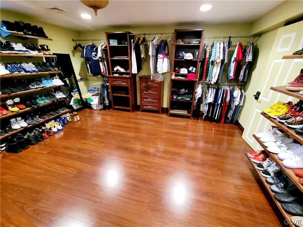 708 Dorset Road Allentown, PA 18104 - Photo 28 of 32 Gallery Image 28