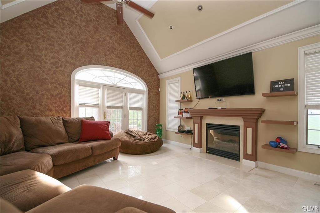 708 Dorset Road Allentown, PA 18104 - Photo 9 of 32 Gallery Image 9
