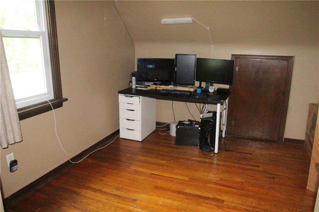 1045 1/2 Lapish Road Pittsburgh, PA 15212 - Photo 14 of 21 Gallery Image 14