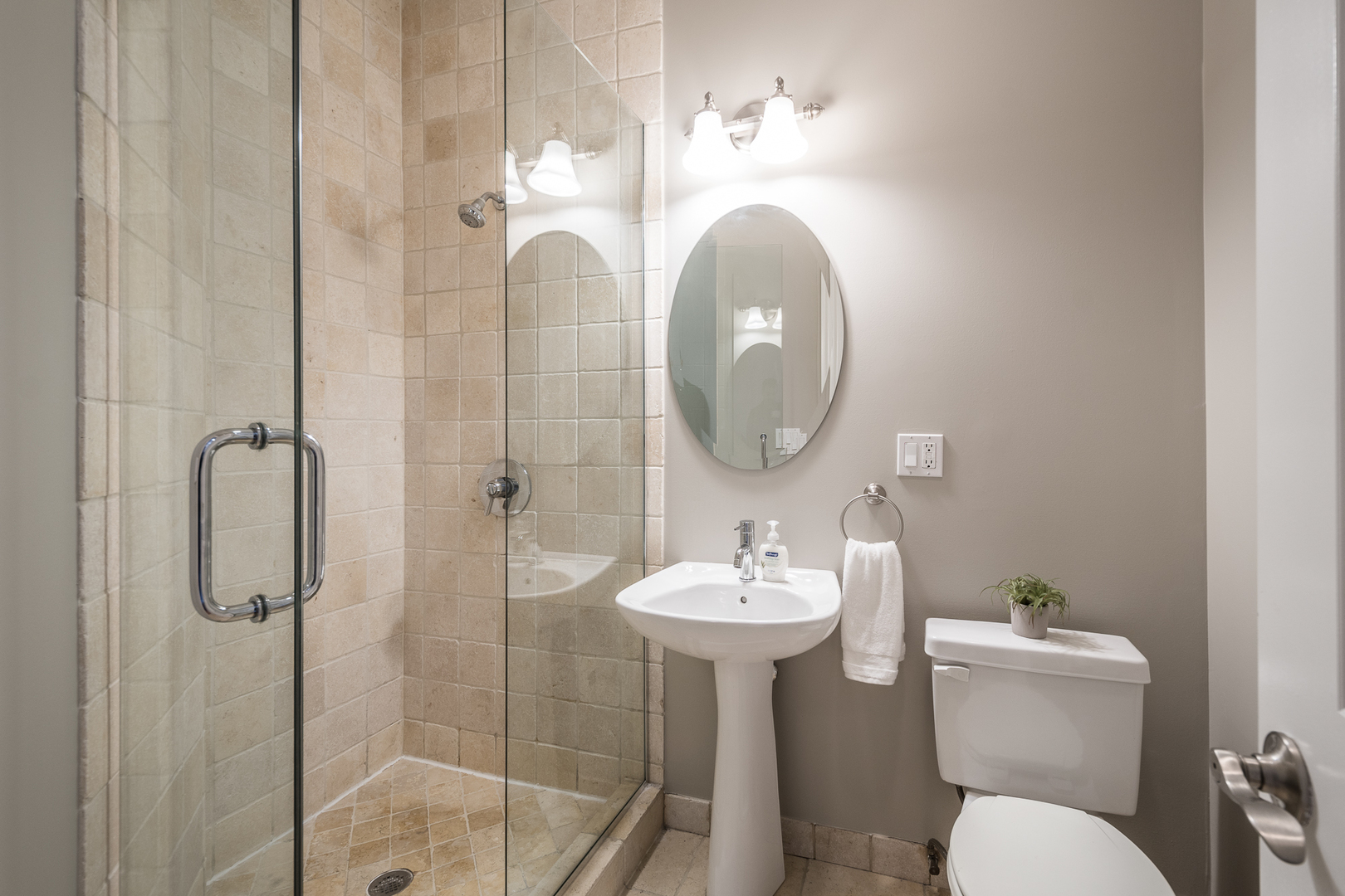2447 West Haddon Avenue, Unit 2 Chicago, IL 60622 - Photo 19 of 27